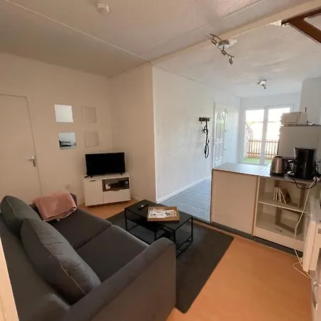 Nid Douillet Proche Des Thermes