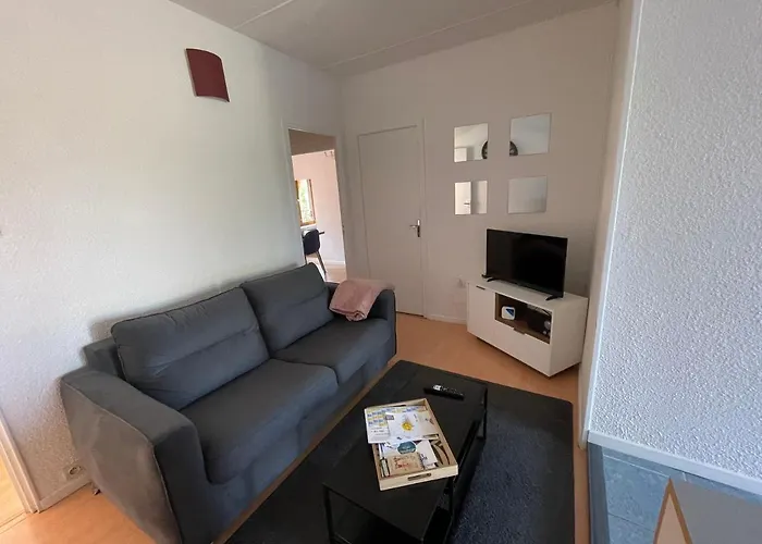 Nid Douillet Proche Des Thermes