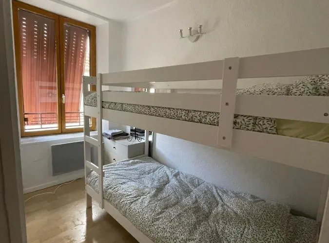 Nid Douillet Proche Des Thermes